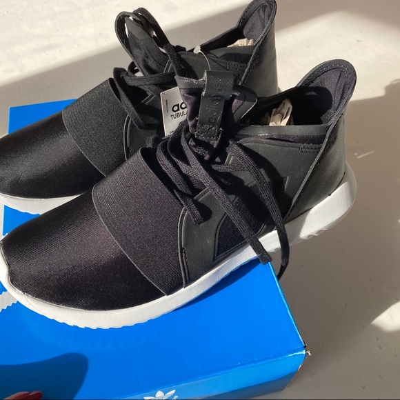 NWT Adidas Tubular Defiant Black 7 Sneakers - Picture 11 of 16